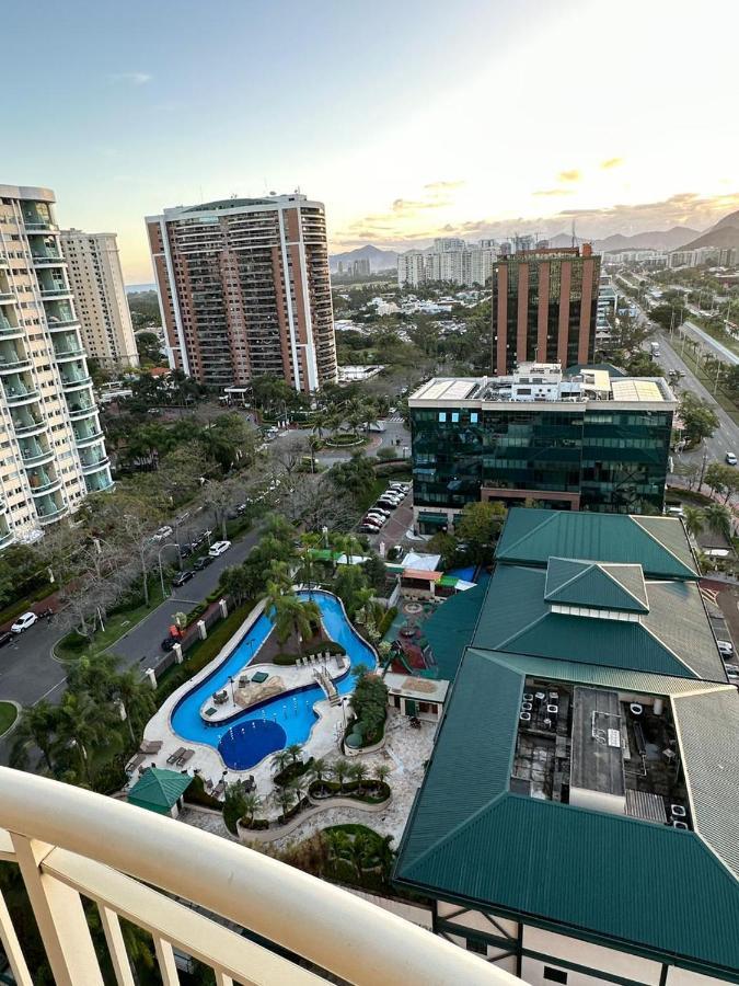 Flat Com Vista Panoramica -15- Na Barra Da Tijuca - Estacionamento Gratuito - Frigobar - Ar Condicionado - Piscina - Academia - Balsa Para Praia Gratis - Varanda - Vista Parcial Mar E Lagoa Rio de Janeiro Bagian luar foto
