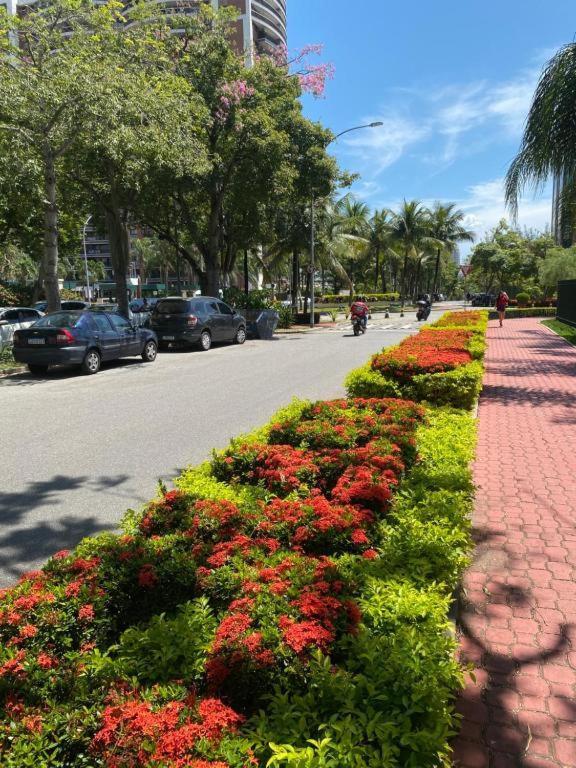 Flat Com Vista Panoramica -15- Na Barra Da Tijuca - Estacionamento Gratuito - Frigobar - Ar Condicionado - Piscina - Academia - Balsa Para Praia Gratis - Varanda - Vista Parcial Mar E Lagoa Rio de Janeiro Bagian luar foto