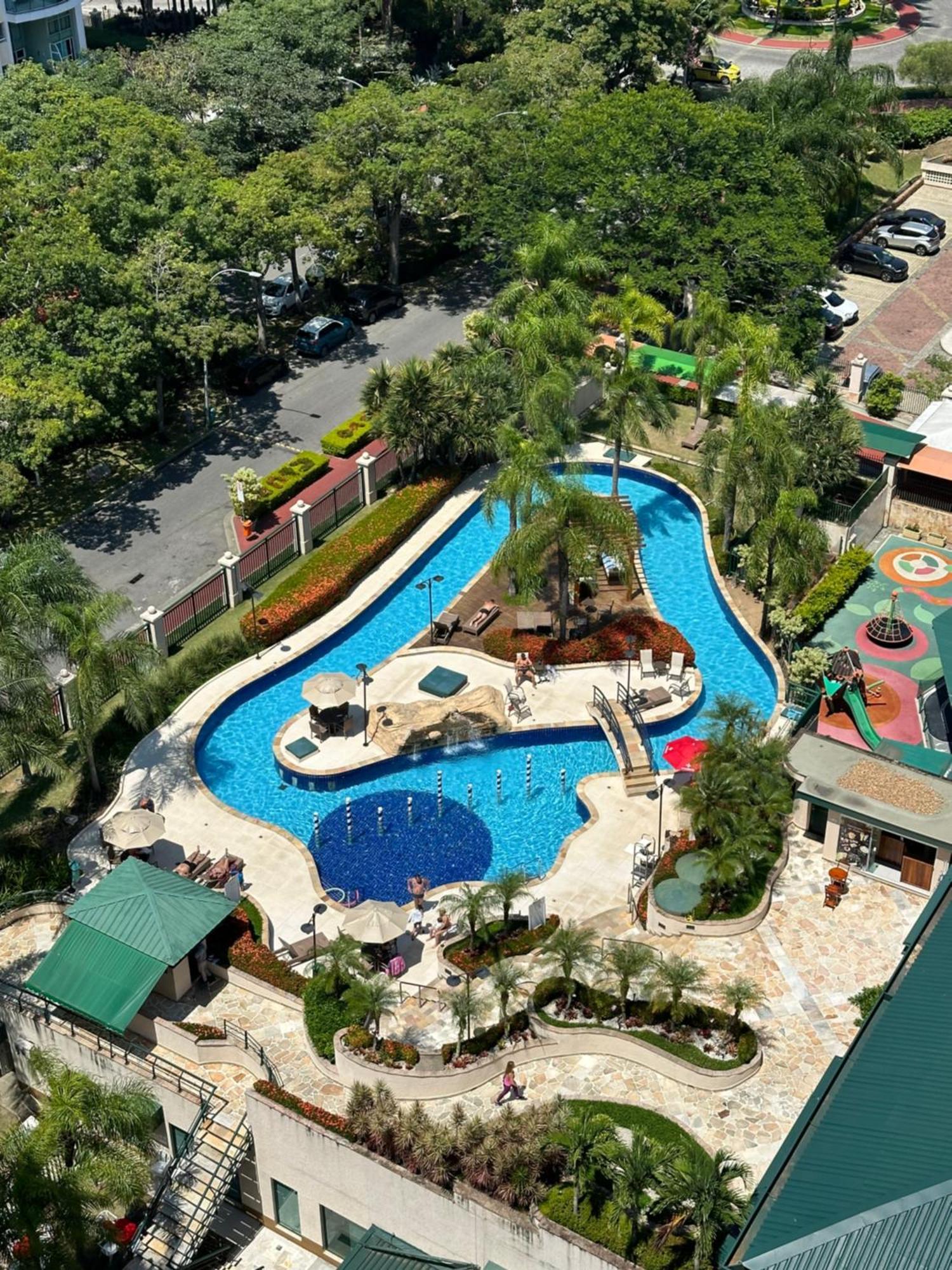 Flat Com Vista Panoramica -15- Na Barra Da Tijuca - Estacionamento Gratuito - Frigobar - Ar Condicionado - Piscina - Academia - Balsa Para Praia Gratis - Varanda - Vista Parcial Mar E Lagoa Rio de Janeiro Bagian luar foto