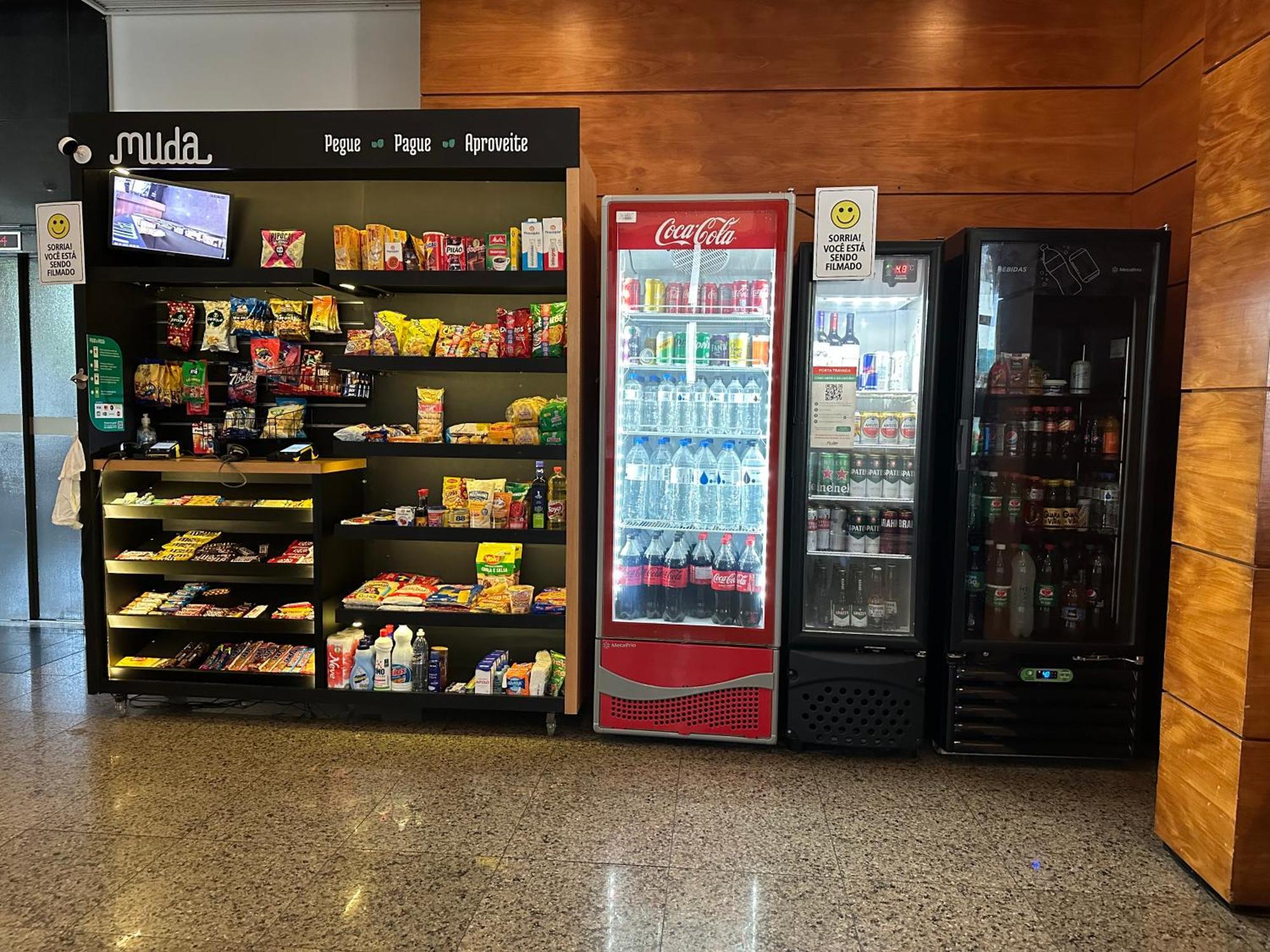 Flat Com Vista Panoramica -15- Na Barra Da Tijuca - Estacionamento Gratuito - Frigobar - Ar Condicionado - Piscina - Academia - Balsa Para Praia Gratis - Varanda - Vista Parcial Mar E Lagoa Rio de Janeiro Bagian luar foto